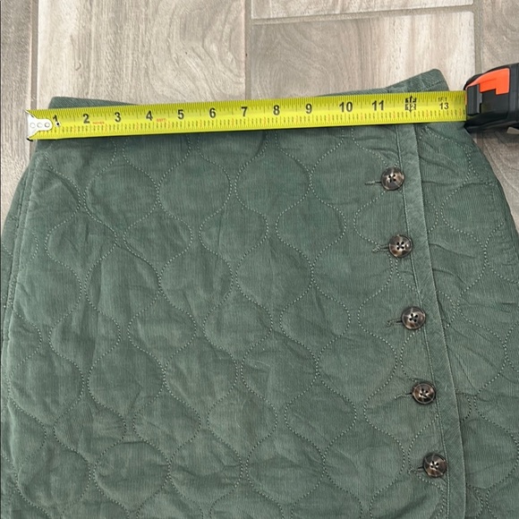 Madewell Quilted Corduroy Button Up Skirt - Picture 7 of 9